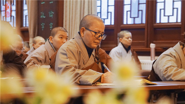 正慈法师莲溪寺华严讲座圆满2.jpg