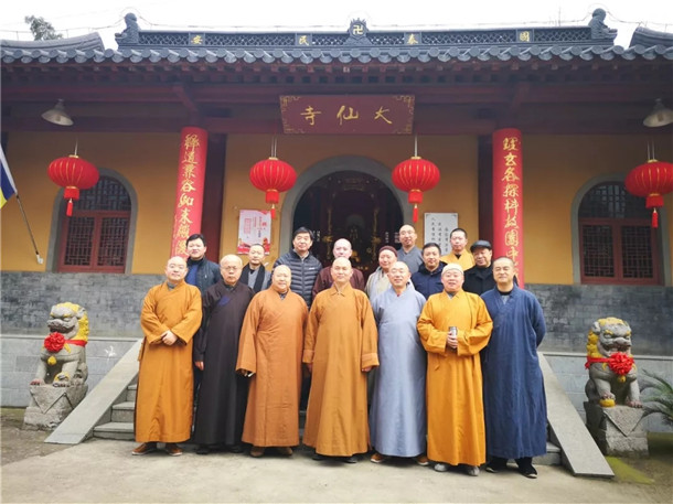 合影.jpg